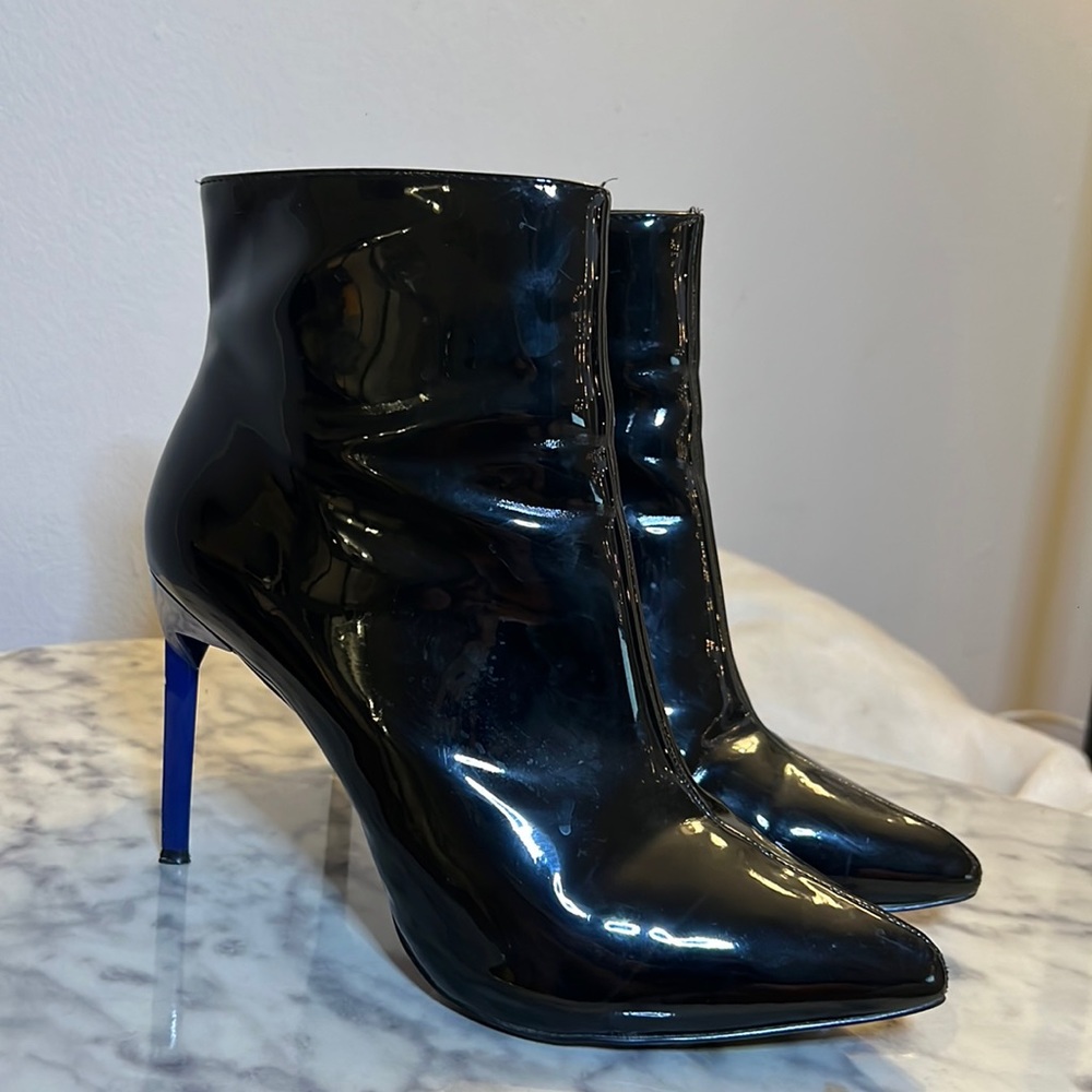 BCBG Helen Bootie Women’s Ankle Boot